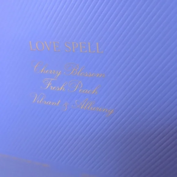 New 2 Sets  Victoria Secret Love Spell Lotion And Mist - Picture 3 of 3